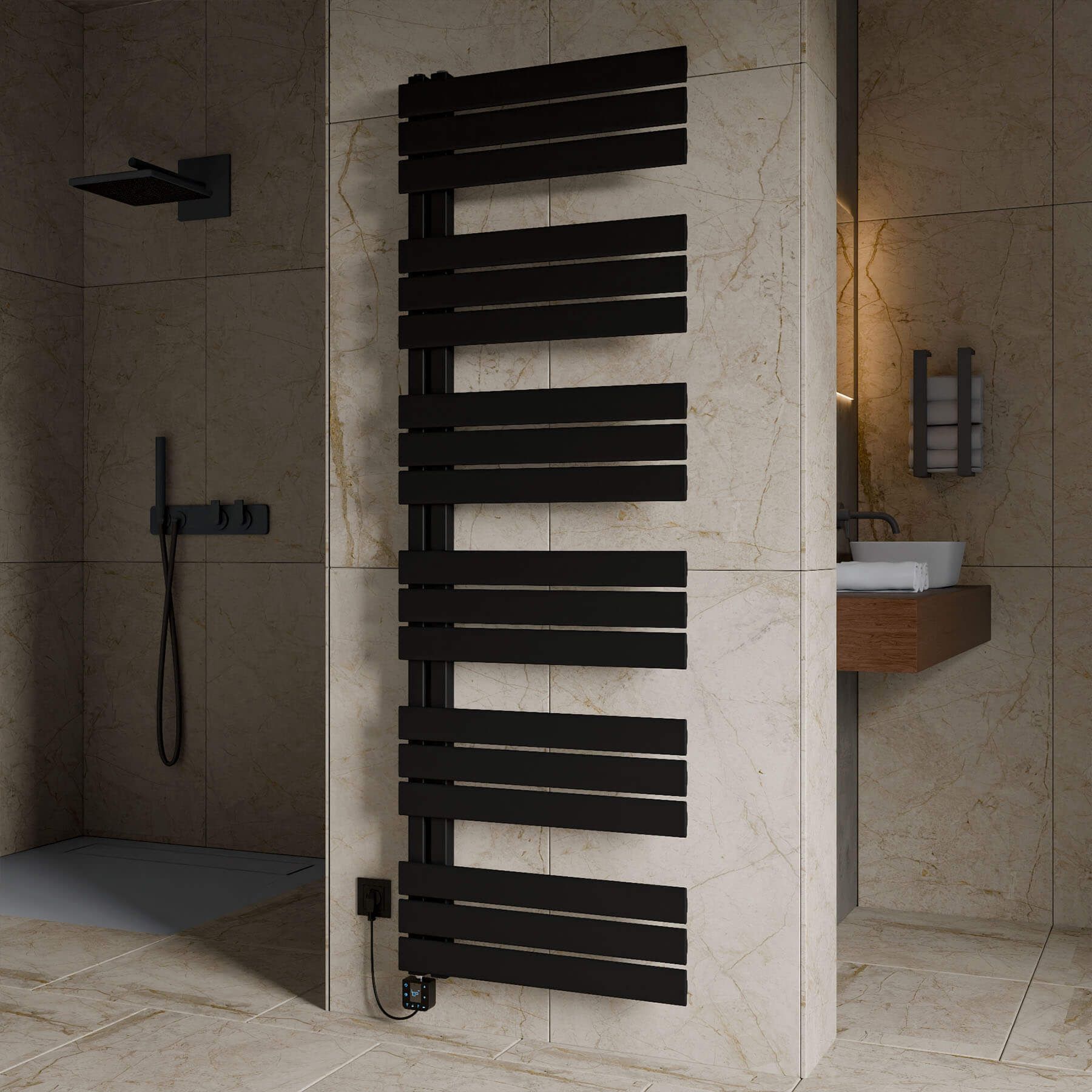 Schwarzer Designheizkörper an einer Marmorwand im Bad, daneben eine Dusche mit Regenbrause